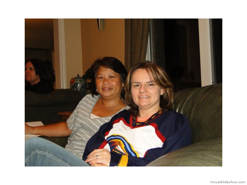 Cathy and Rhonda at Da Hockey Pool