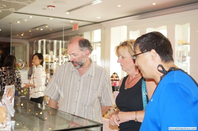 MoRoCo Chocolat 05 - Cory, Judy and Mike Selecting Chocolates