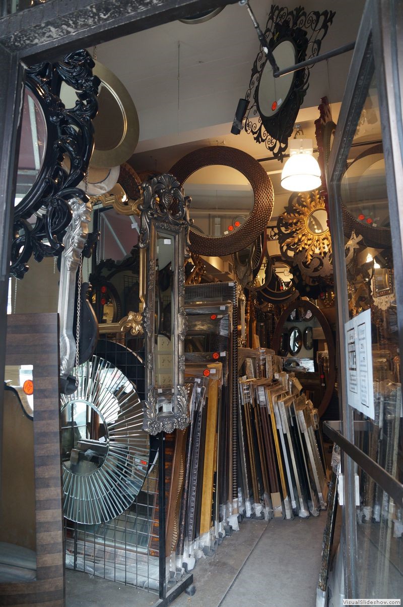 Mirror Store