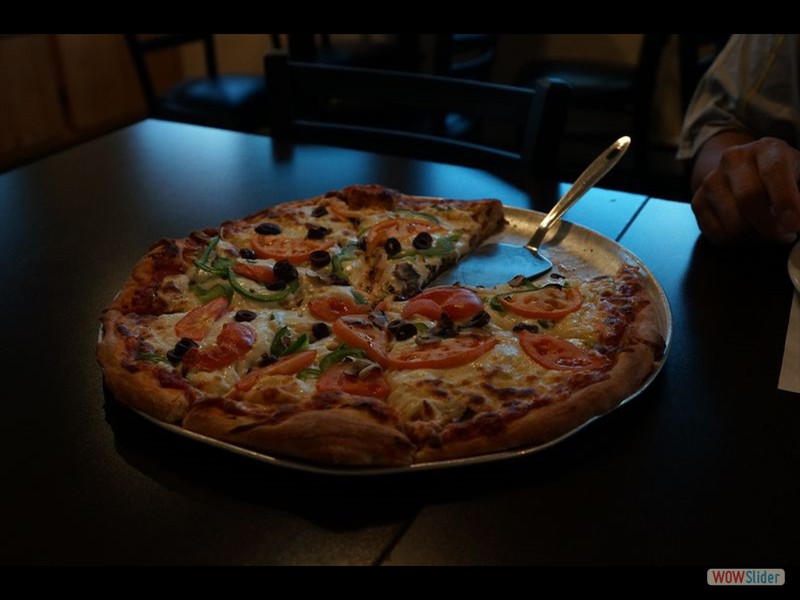 Nikkos Restaurant - Vegetarian Pizza