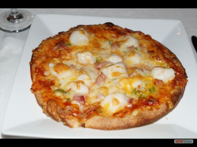 Chez 5 Etoiles - Scallop and Bacon Pizza